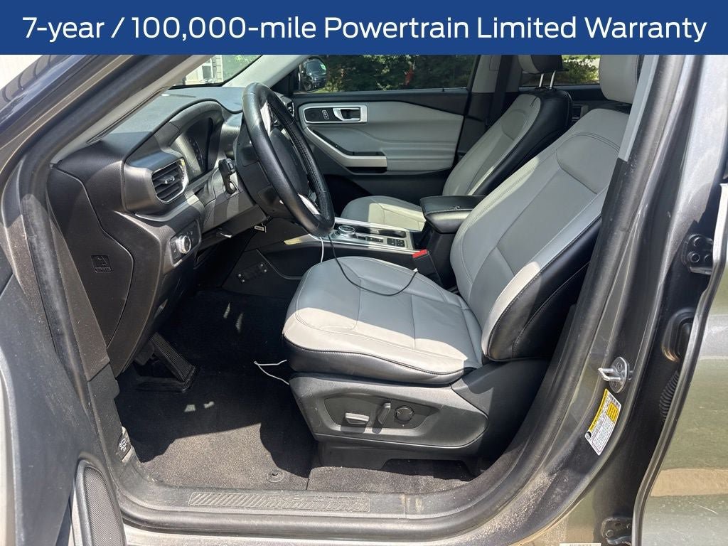 Certified 2021 Ford Explorer XLT w/ Equipment Group 202A RWD image 4