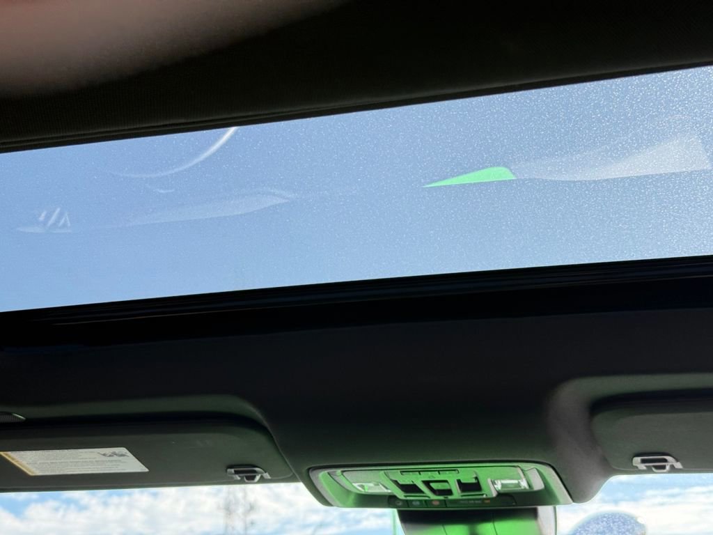 Used 2024 GMC Sierra 1500 AT4 w/ Technology Package image 15