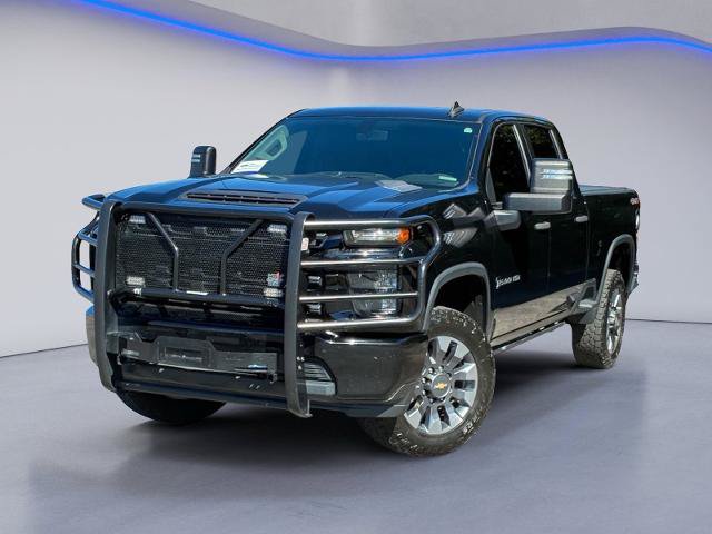 Used 2021 Chevrolet Silverado 2500 Custom w/ Custom Value Package AWD/4WD image 2