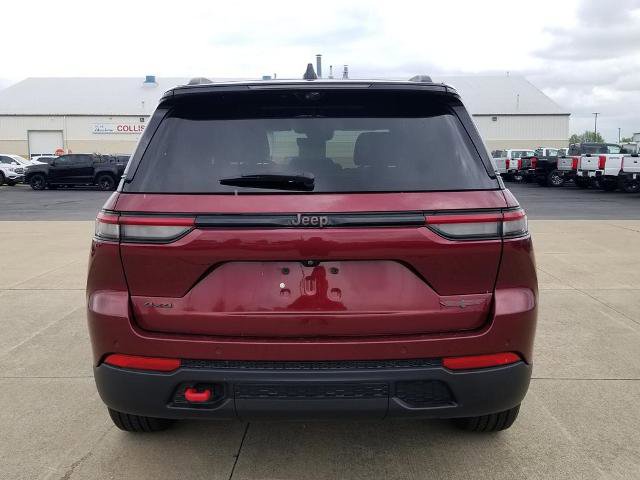 Used 2022 Jeep Grand Cherokee Trailhawk w/ ADV Protech Group II AWD/4WD image 3