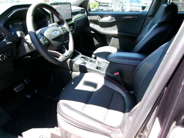 Certified 2023 Ford Escape ST-Line Select w/ Tech Pack #1 AWD/4WD image 10