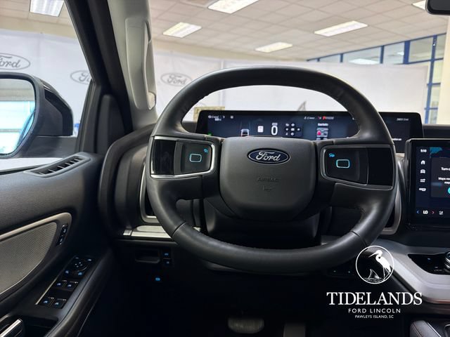 Certified 2025 Ford Expedition Active RWD image 18