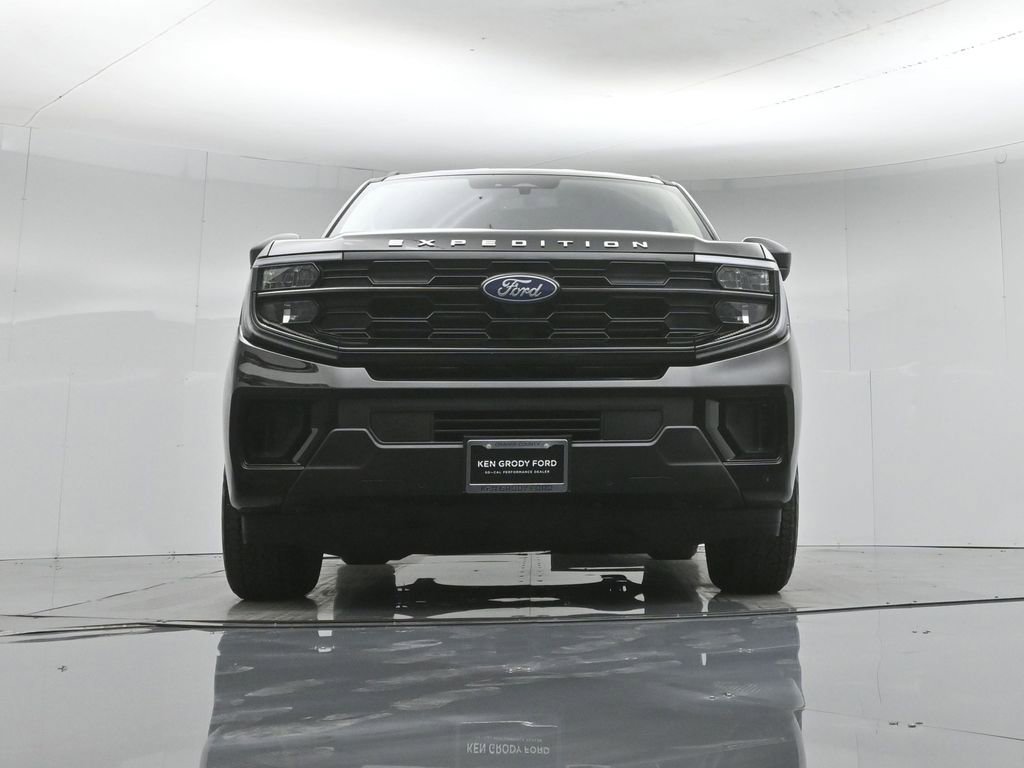Certified 2025 Ford Expedition Active AWD/4WD image 50