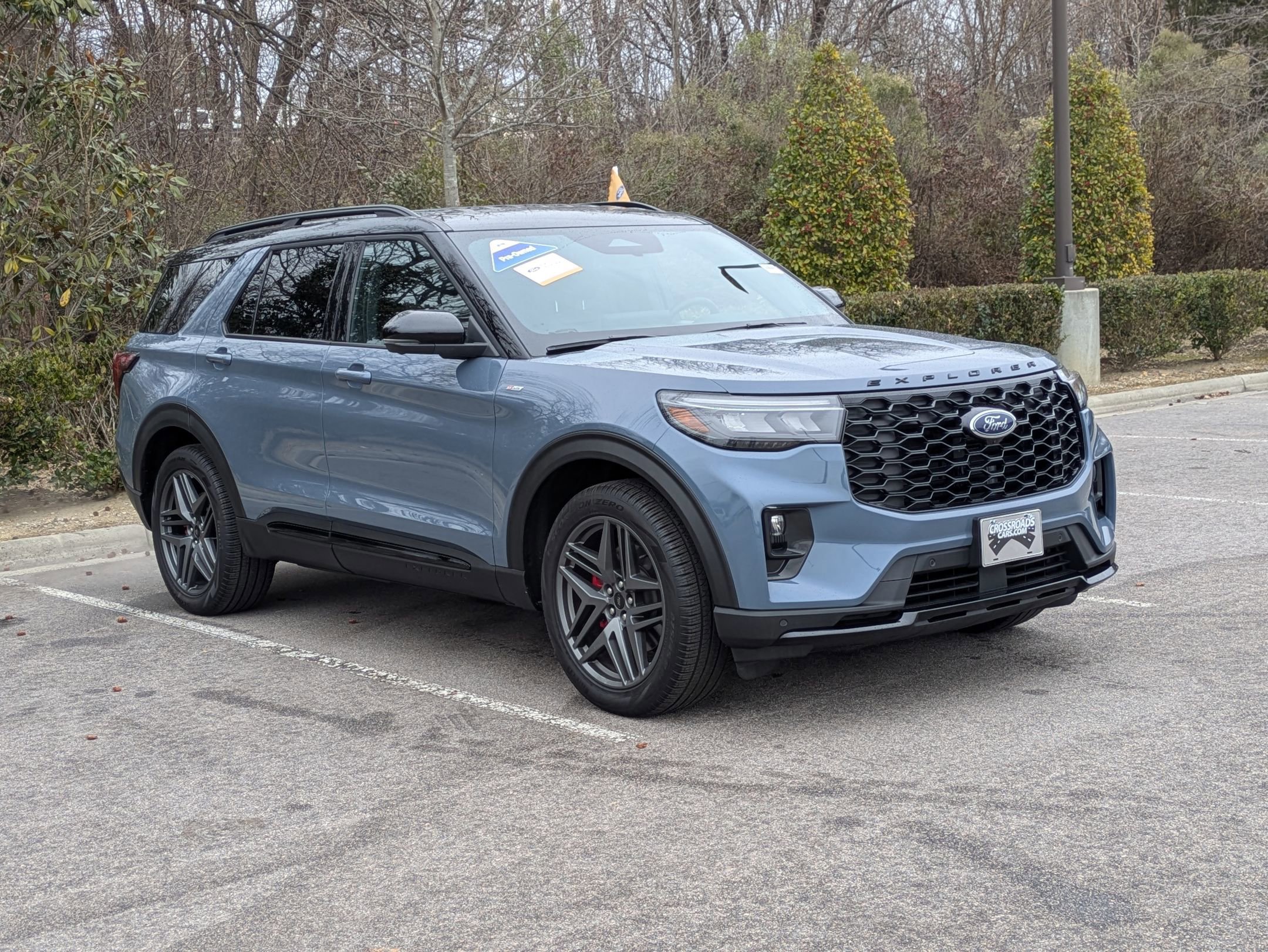 Certified 2025 Ford Explorer ST-Line w/ Premium Package image 9