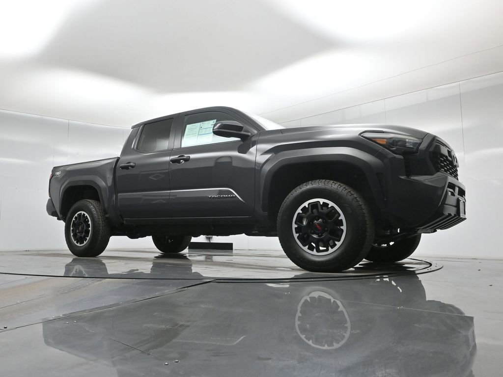 Used 2024 Toyota Tacoma TRD Off-Road image 6