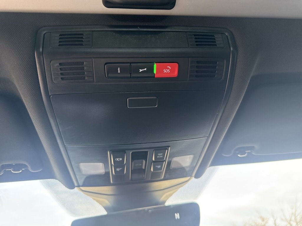 Used 2023 Volkswagen Jetta GLI Autobahn image 17