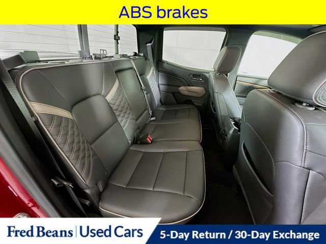 Used 2025 GMC Canyon Denali AWD/4WD image 33