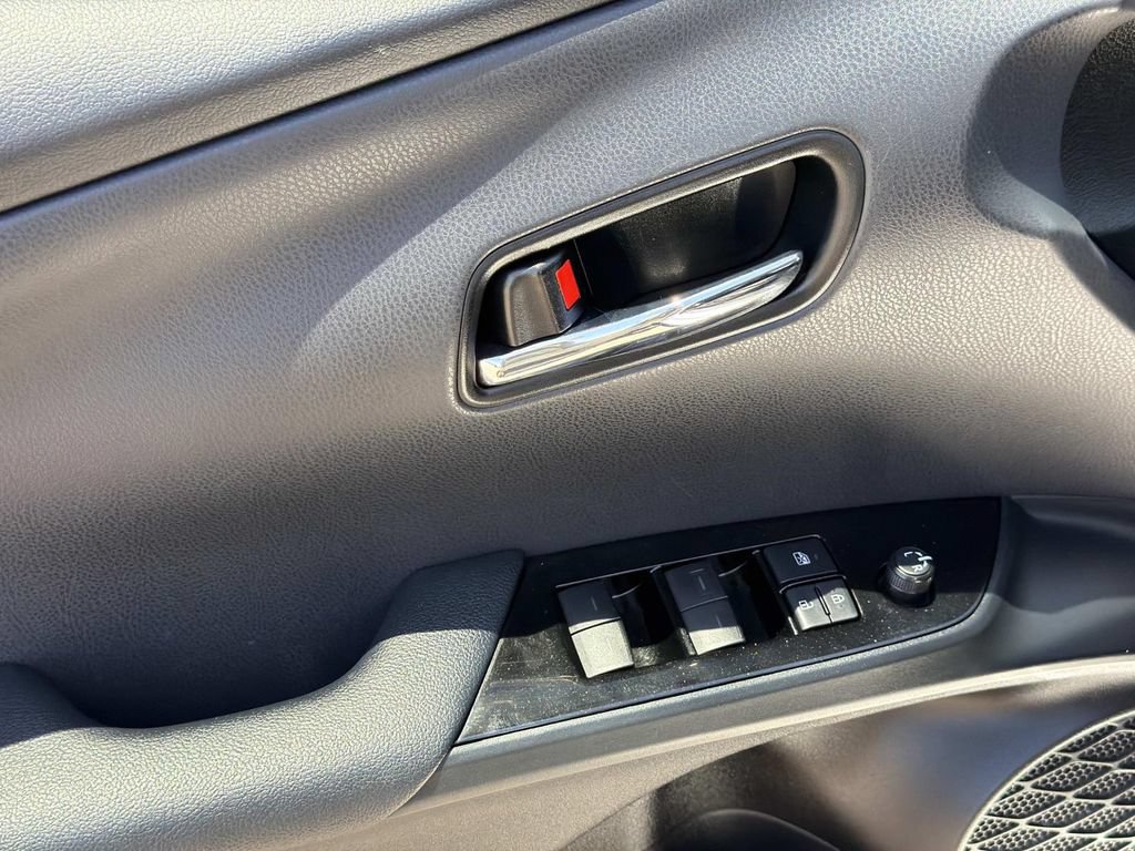 Used 2020 Toyota Prius Prime XLE FWD image 23