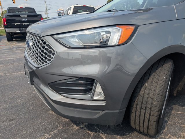 Certified 2023 Ford Edge SEL w/ Convenience Package AWD/4WD image 5