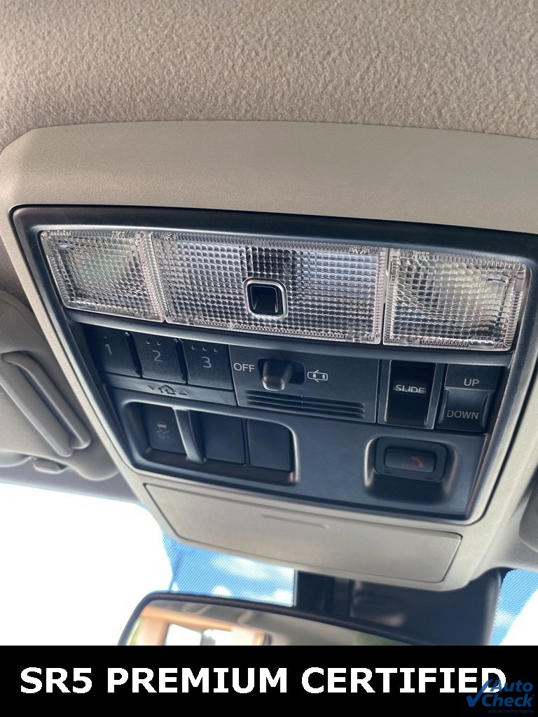 Used 2022 Toyota 4Runner SR5 Premium image 38