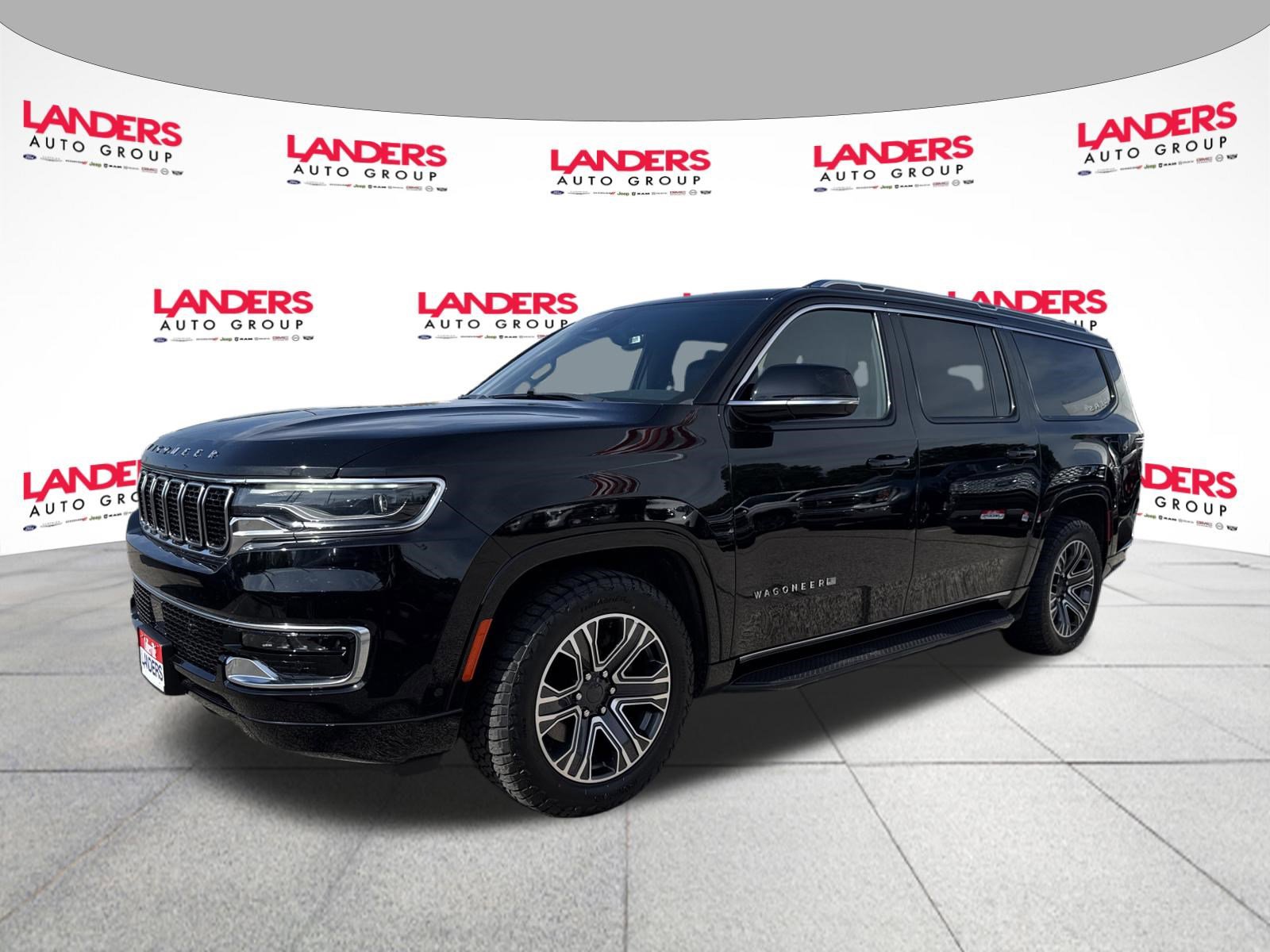 Used 2023 Jeep Wagoneer L 4WD w/ Premium Group I image 7