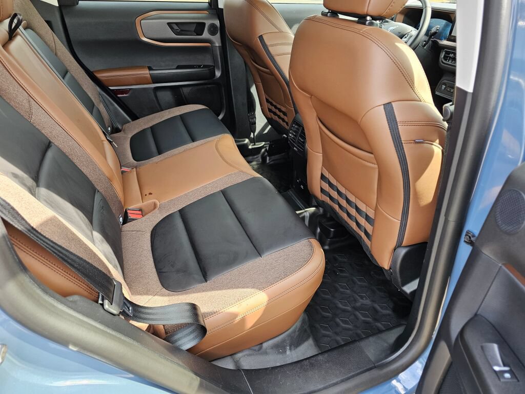 Certified 2025 Ford Bronco Sport Outer Banks w/ Sasquatch Outer Banks Package AWD/4WD image 15