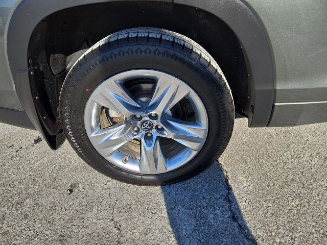 Used 2018 Toyota Highlander Limited image 10