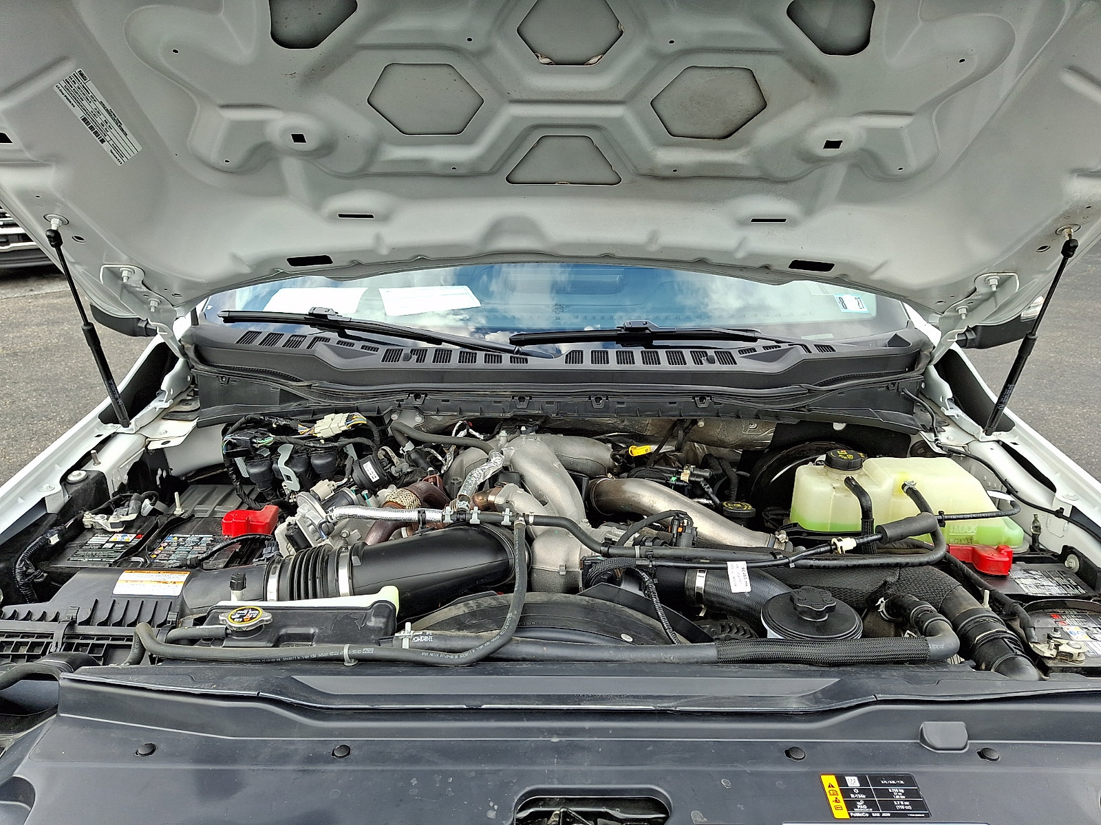 Certified 2025 Ford F250 XLT AWD/4WD image 27