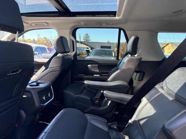 Certified 2025 Ford Expedition Max Platinum AWD/4WD image 16