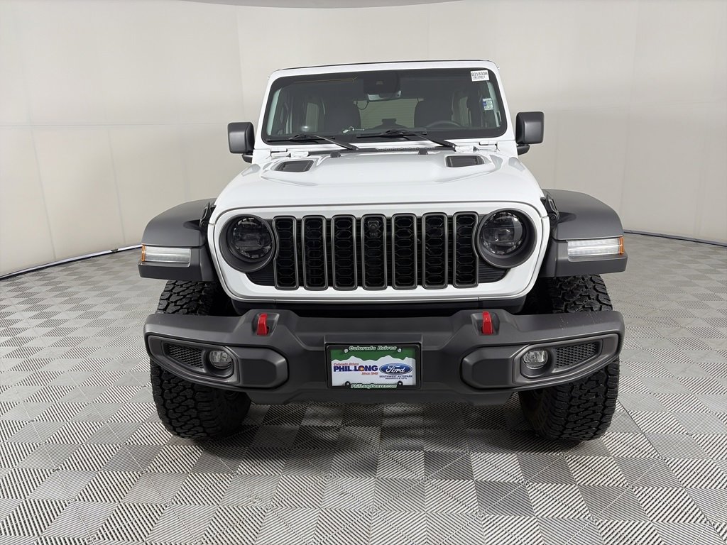Used 2024 Jeep Wrangler Unlimited Rubicon w/ Technology Group image 2