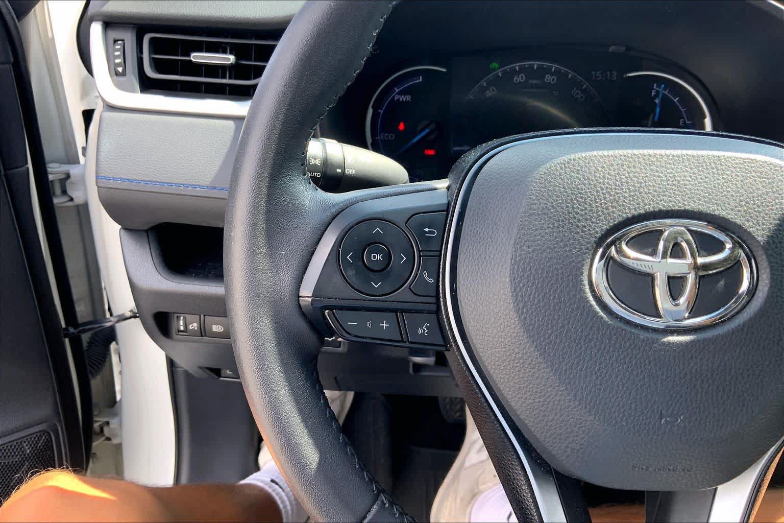 Used 2021 Toyota RAV4 XSE AWD/4WD image 24