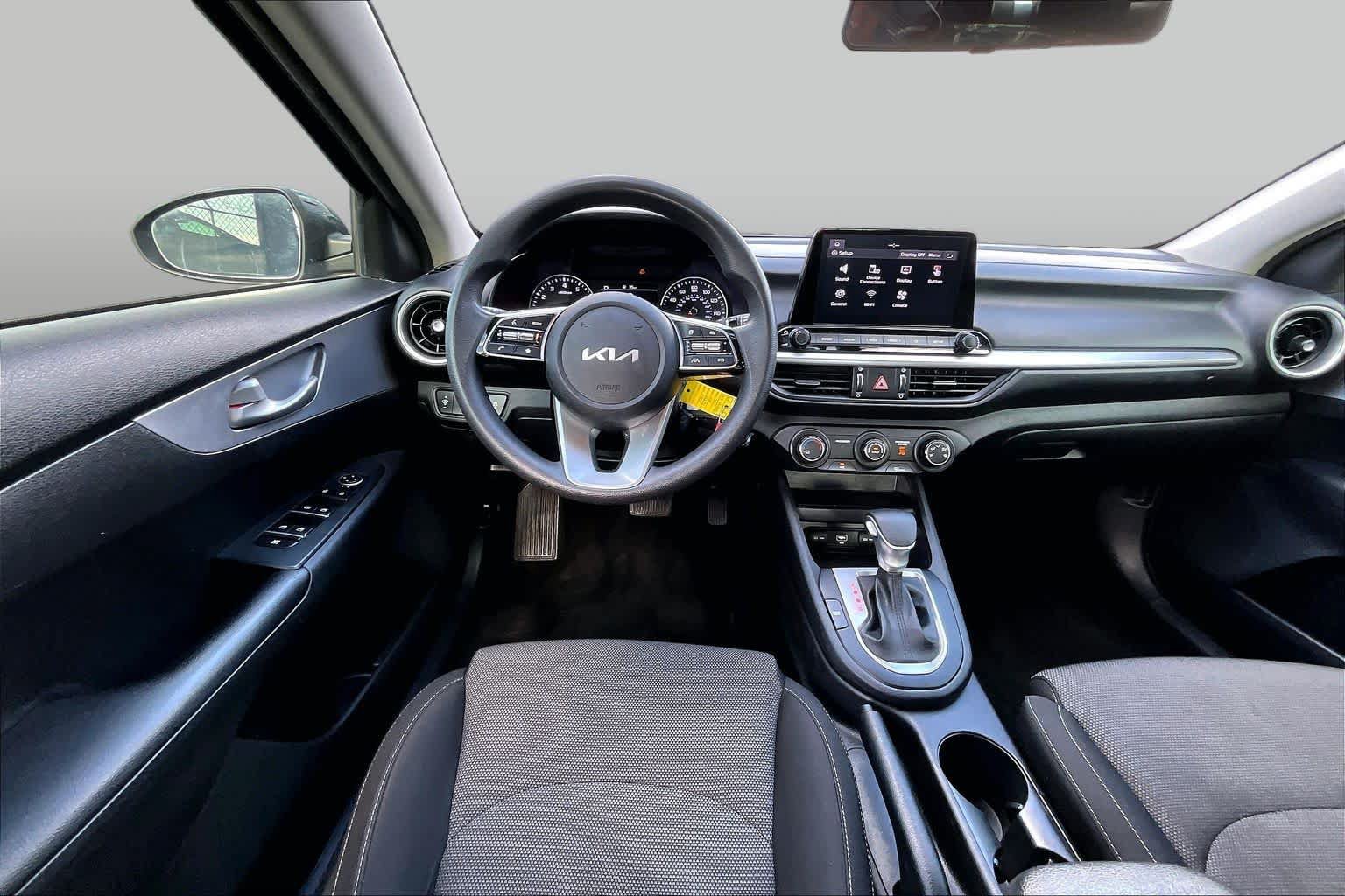 Used 2022 Kia Forte LXS FWD image 6