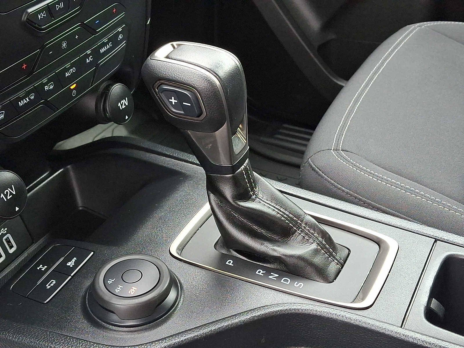 Certified 2023 Ford Ranger XLT w/ Equipment Group 301A Mid image 14