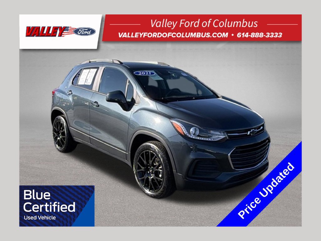 Used 2021 Chevrolet Trax LT w/ Premium Seat Package AWD/4WD image 1