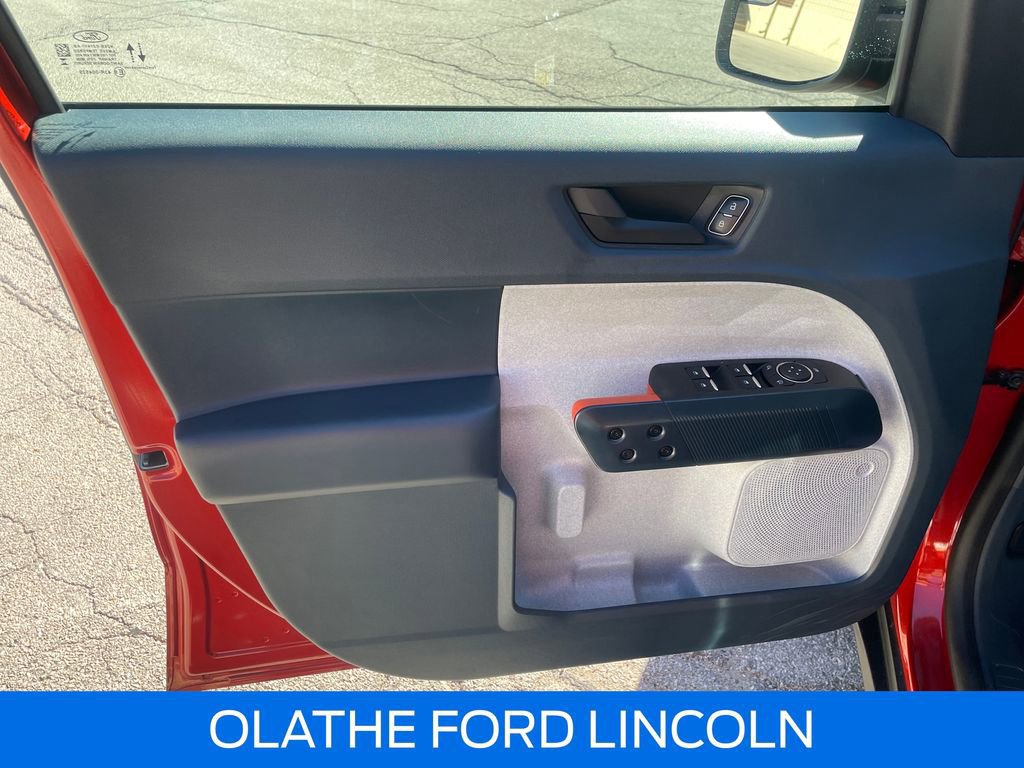 Certified 2024 Ford Maverick XLT w/ XLT Luxury Package image 23