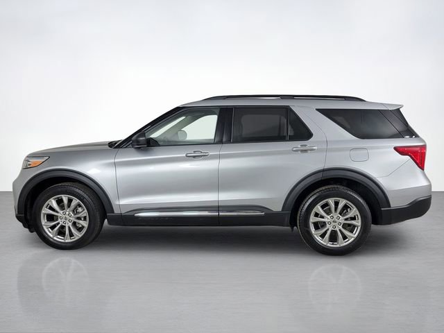 Certified 2023 Ford Explorer XLT w/ Equipment Group 202A AWD/4WD image 6