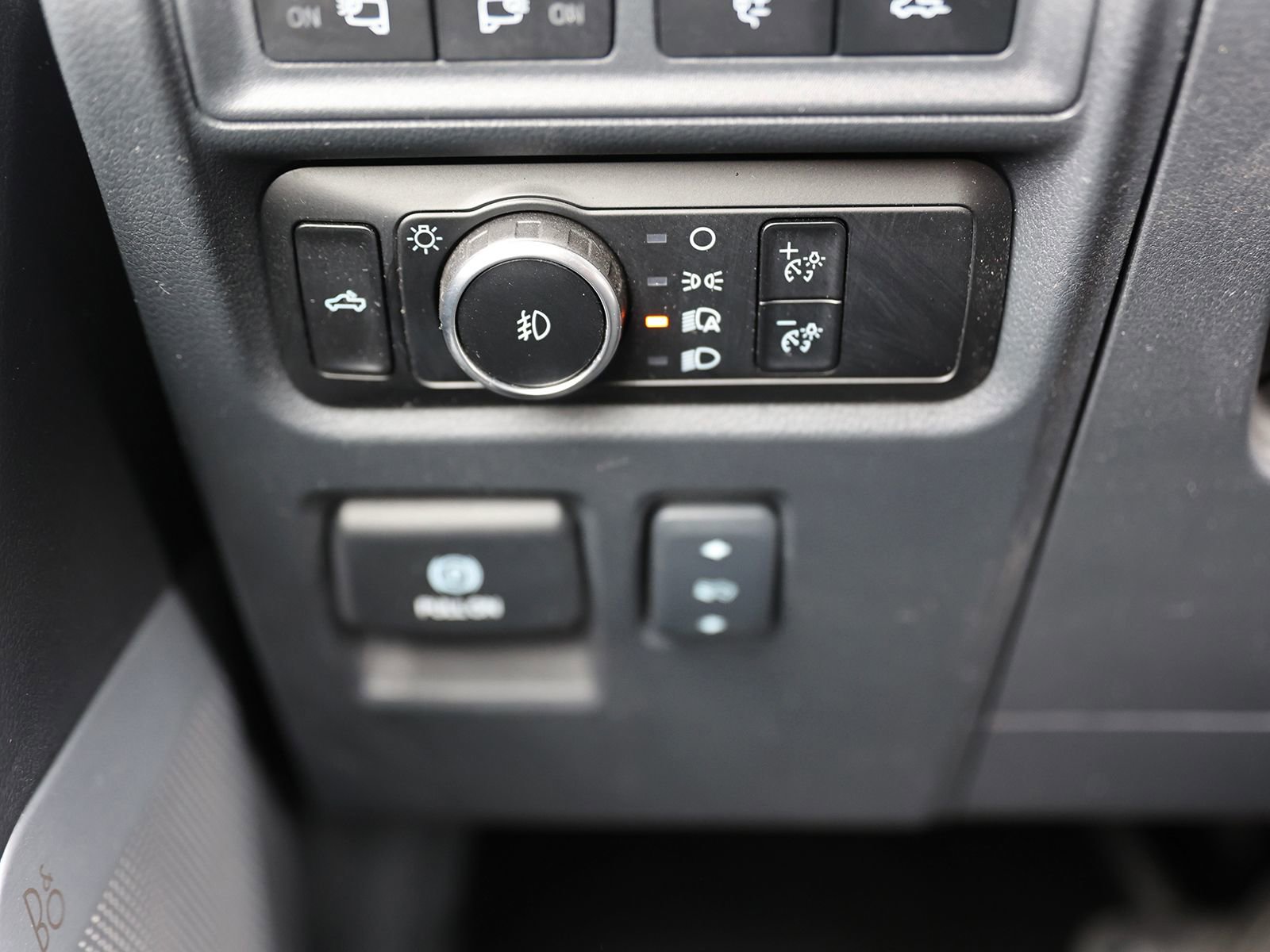 Certified 2024 Ford F150 Raptor AWD/4WD image 38