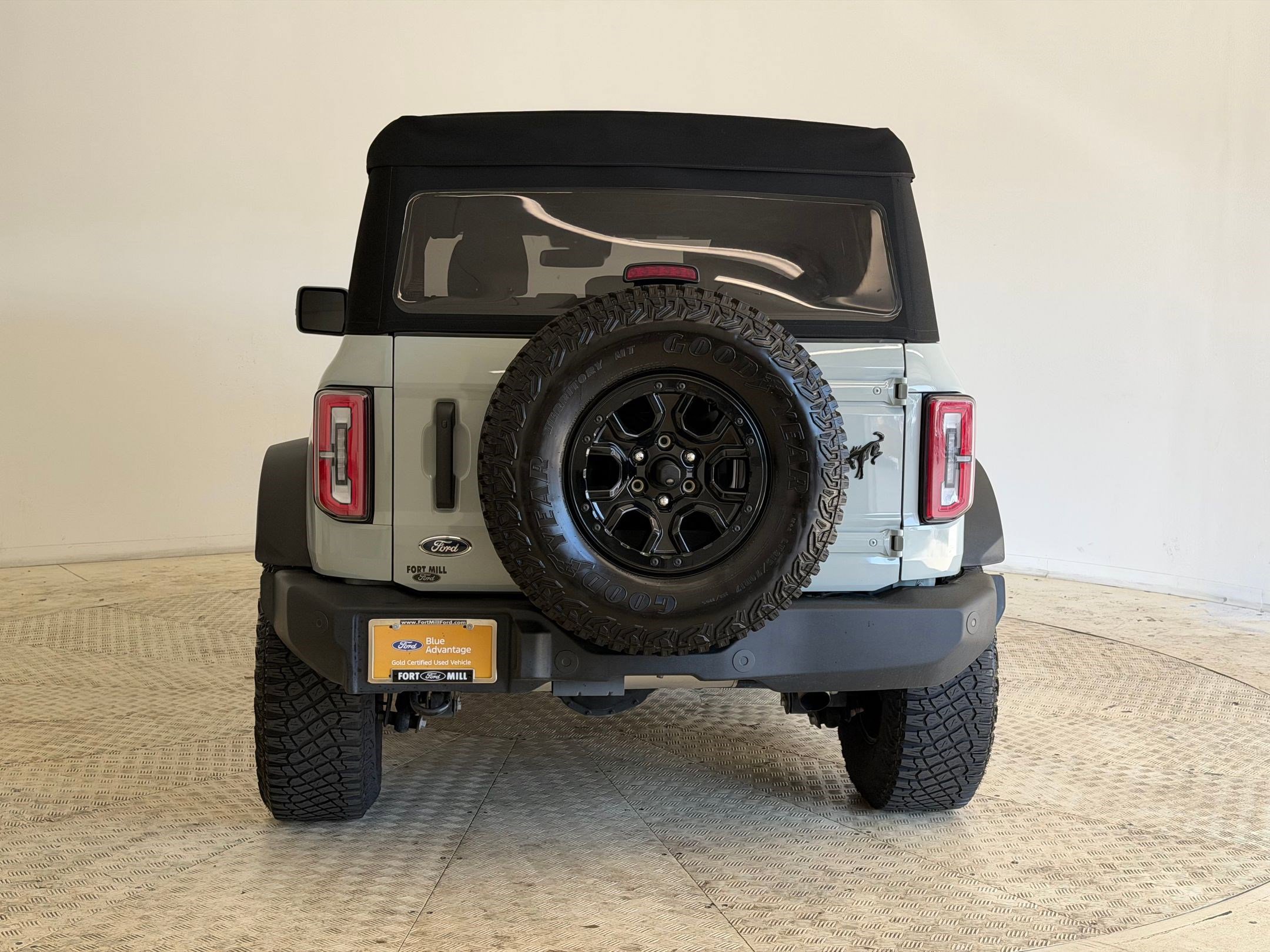 Certified 2024 Ford Bronco Wildtrak image 9