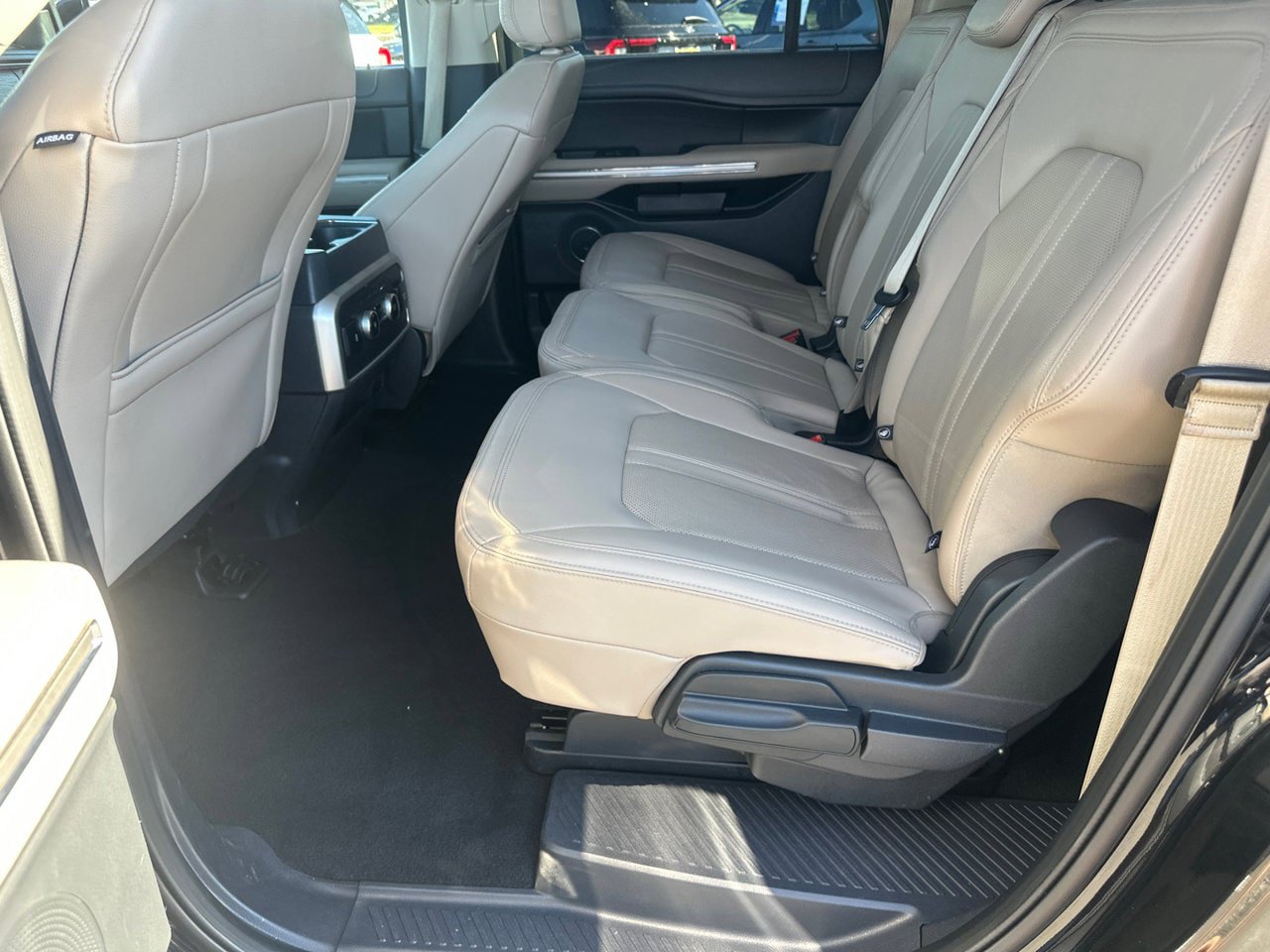 Certified 2024 Ford Expedition Max Limited AWD/4WD image 23