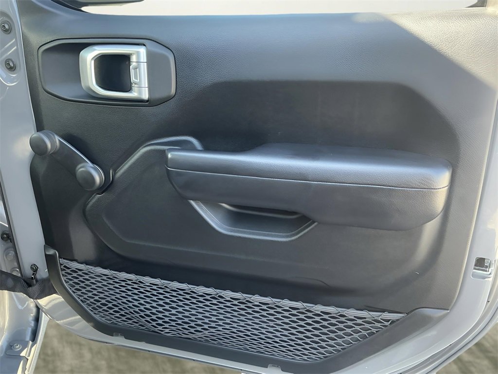 Used 2019 Jeep Wrangler Unlimited Sport image 35