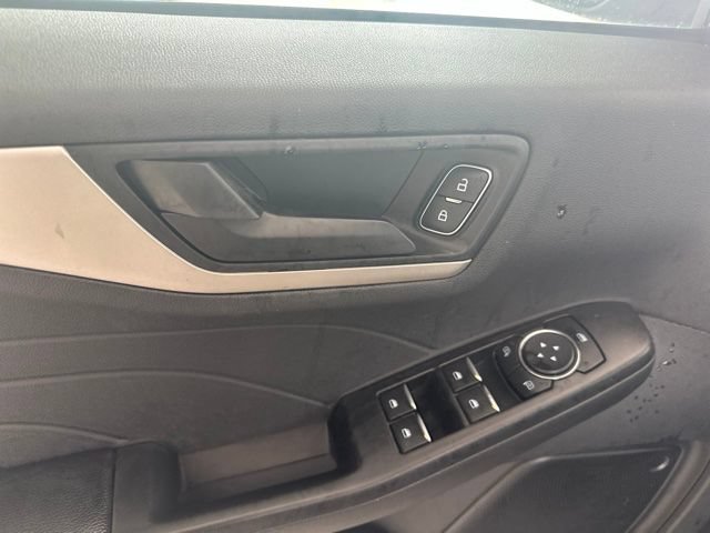 Certified 2022 Ford Escape S AWD/4WD image 10