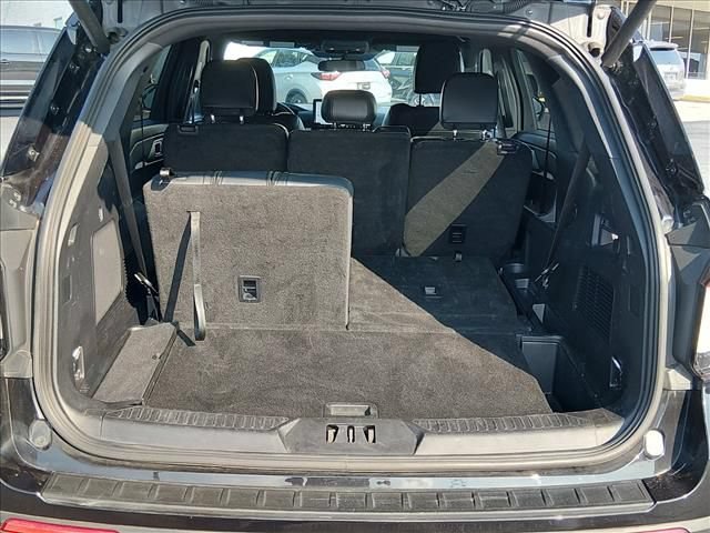 Certified 2025 Ford Explorer ST-Line w/ ST-Line Street Pack AWD/4WD image 16