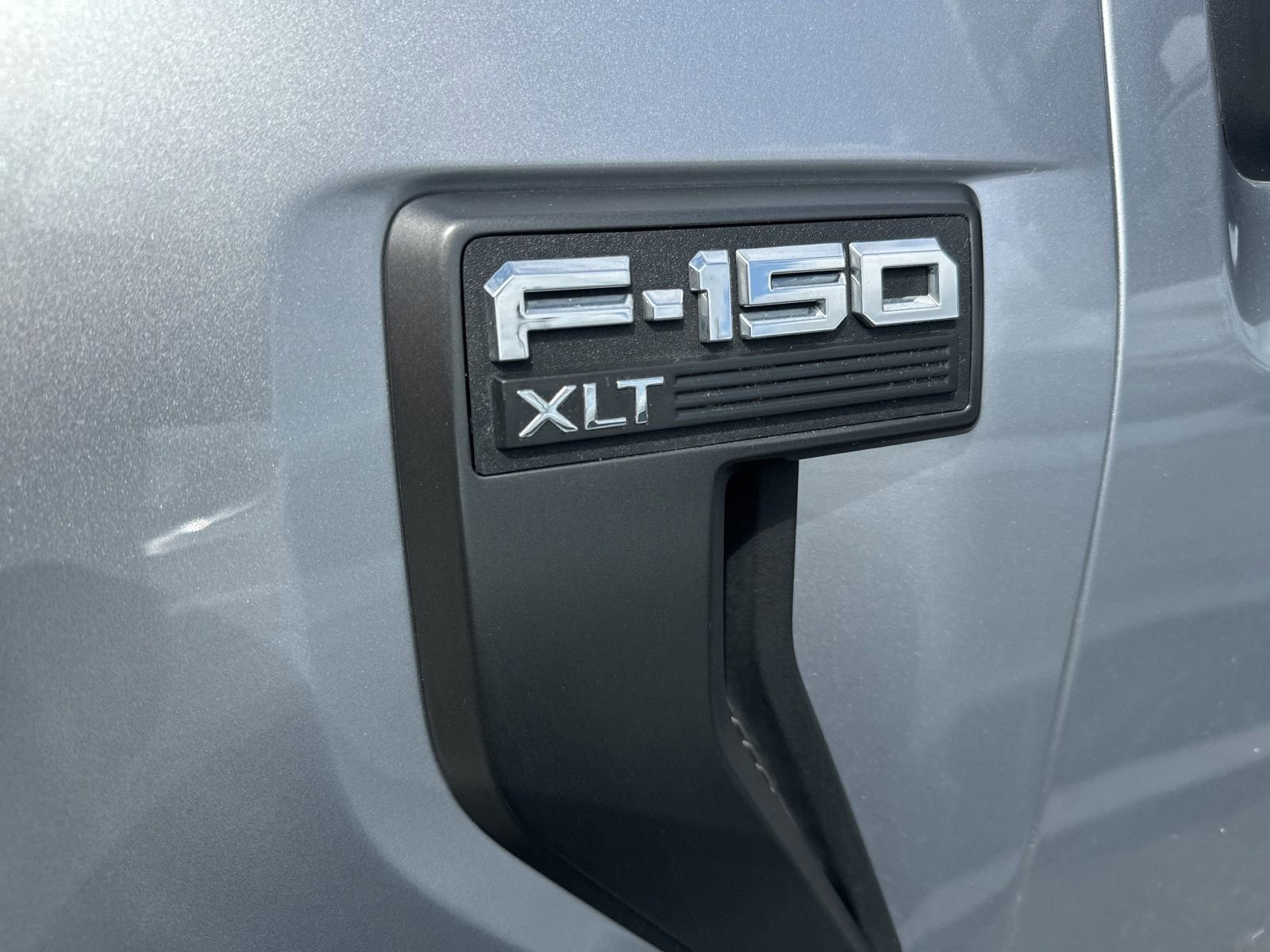 Certified 2022 Ford F150 XLT w/ Equipment Group 301A Mid AWD/4WD image 9
