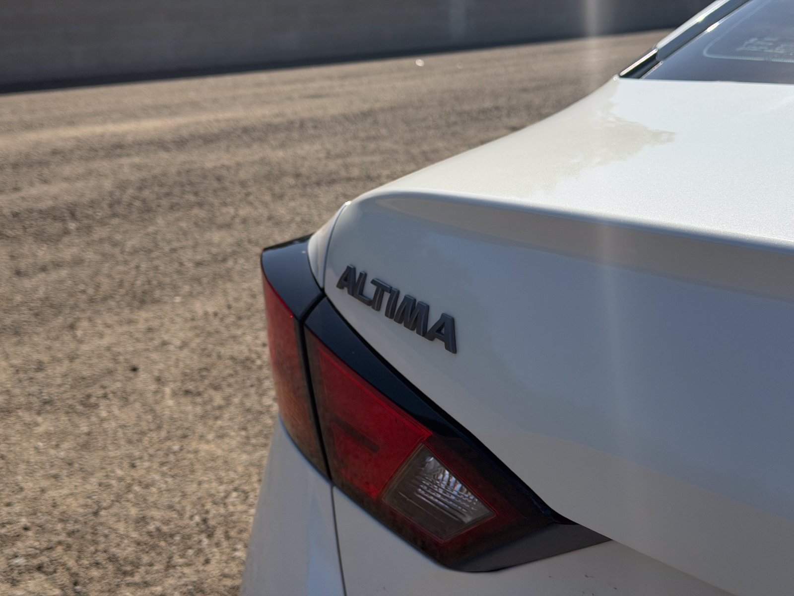 Used 2024 Nissan Altima 2.5 SV FWD image 5