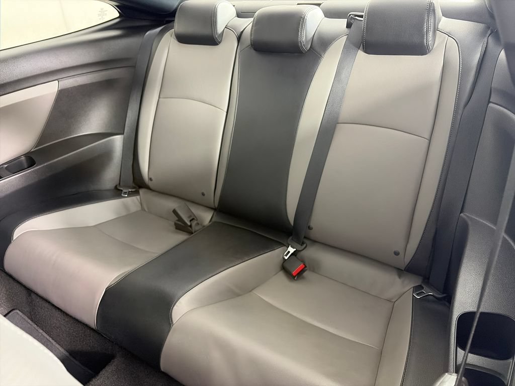 Used 2017 Honda Civic Touring image 12