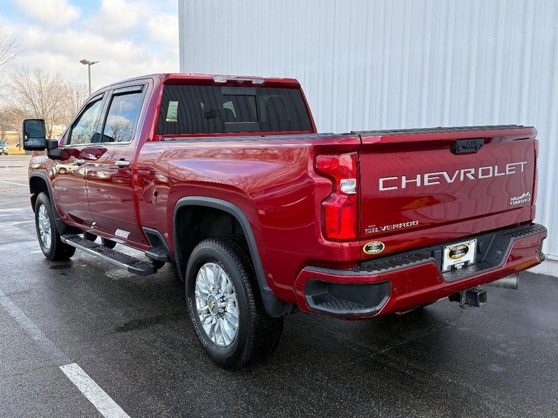 Used 2022 Chevrolet Silverado 2500 High Country image 3