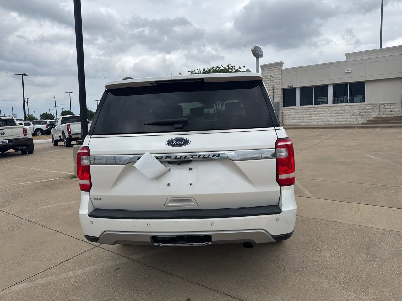 Certified 2018 Ford Expedition XLT w/ Equipment Group 202A image 6