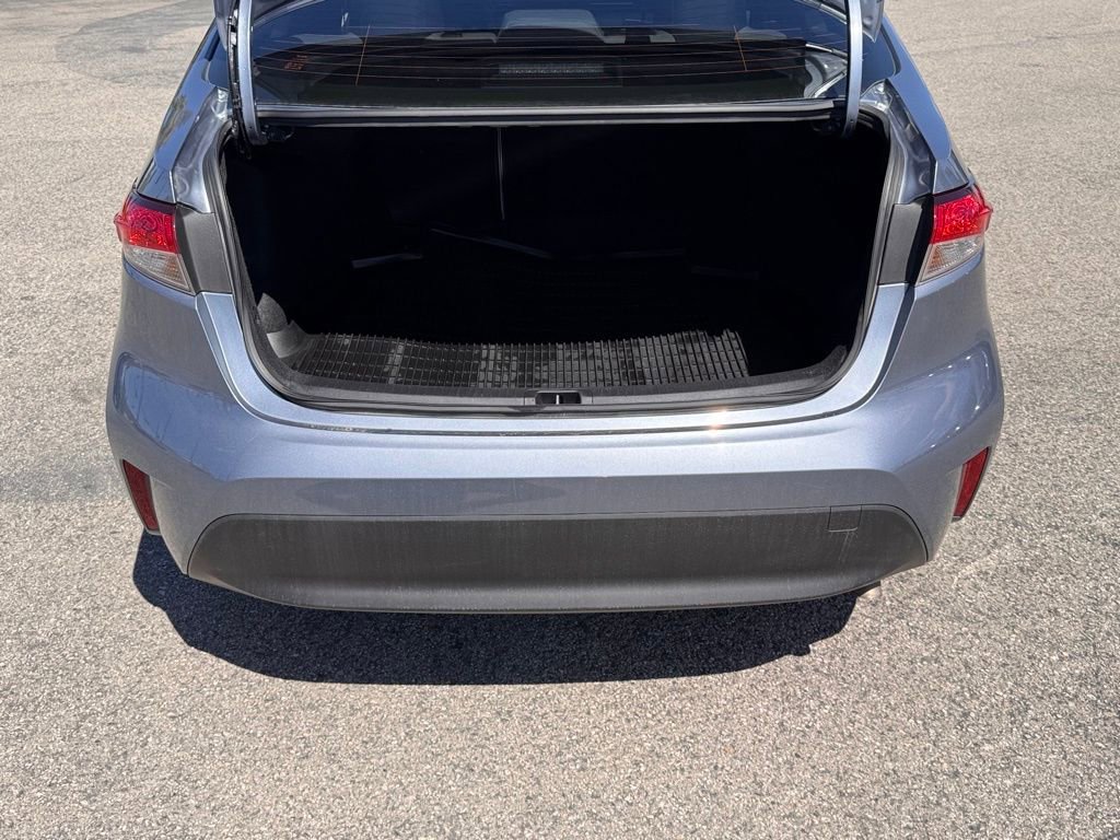 Used 2024 Toyota Corolla LE FWD image 13
