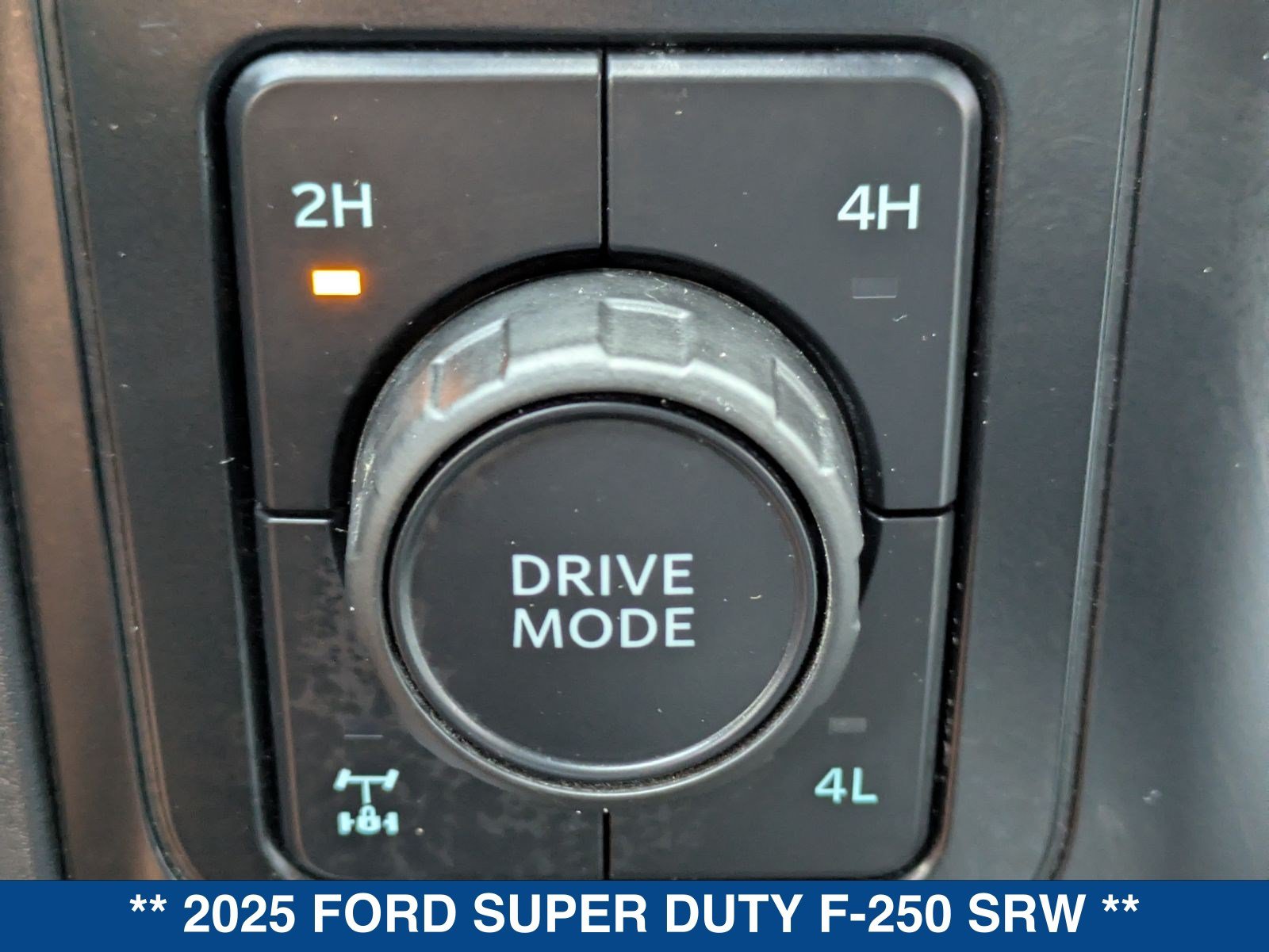 Certified 2025 Ford F250 XL AWD/4WD image 31