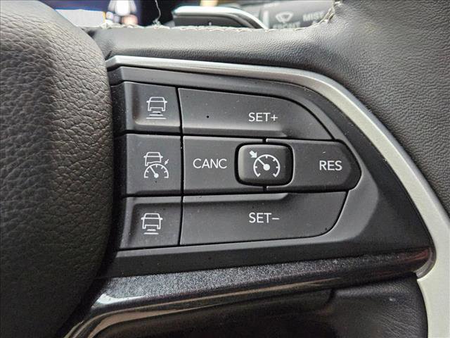 Used 2022 Jeep Grand Cherokee L Laredo AWD/4WD image 24