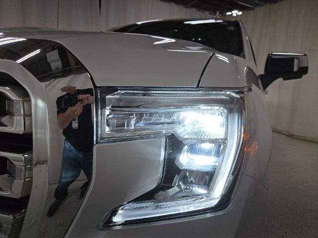 Used 2021 GMC Sierra 1500 SLT w/ SLT Premium Plus Package AWD/4WD image 22