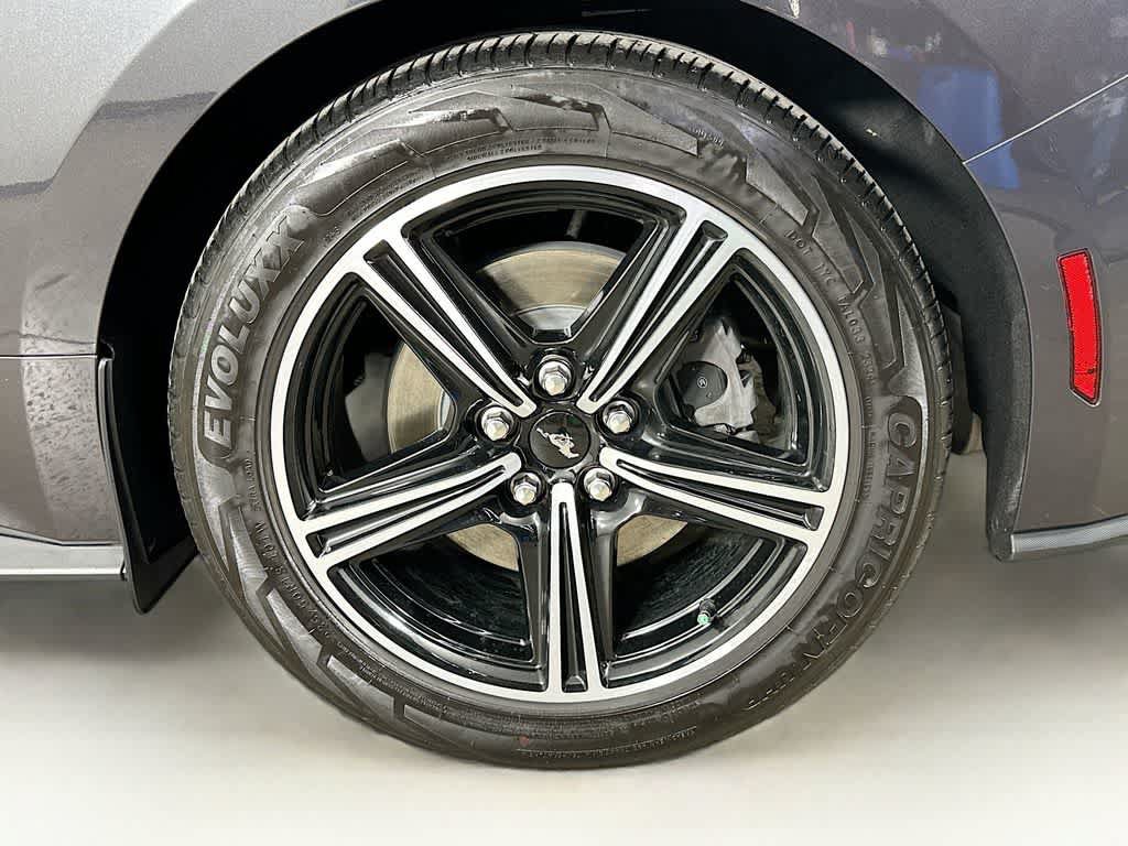 Certified 2024 Ford Mustang Coupe RWD image 8