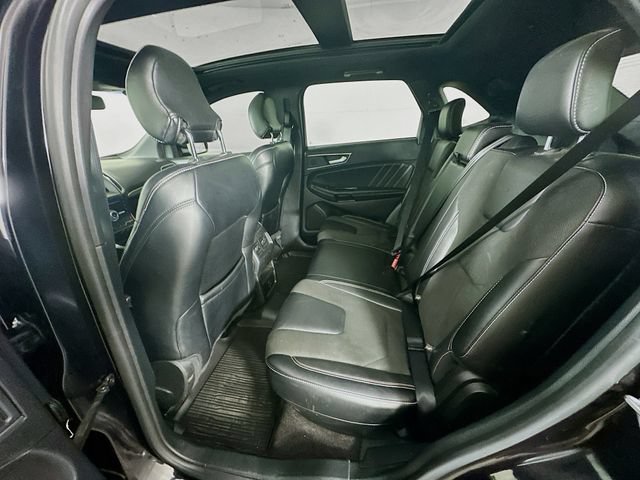 Certified 2019 Ford Edge ST w/ Cold Weather Package AWD/4WD image 30