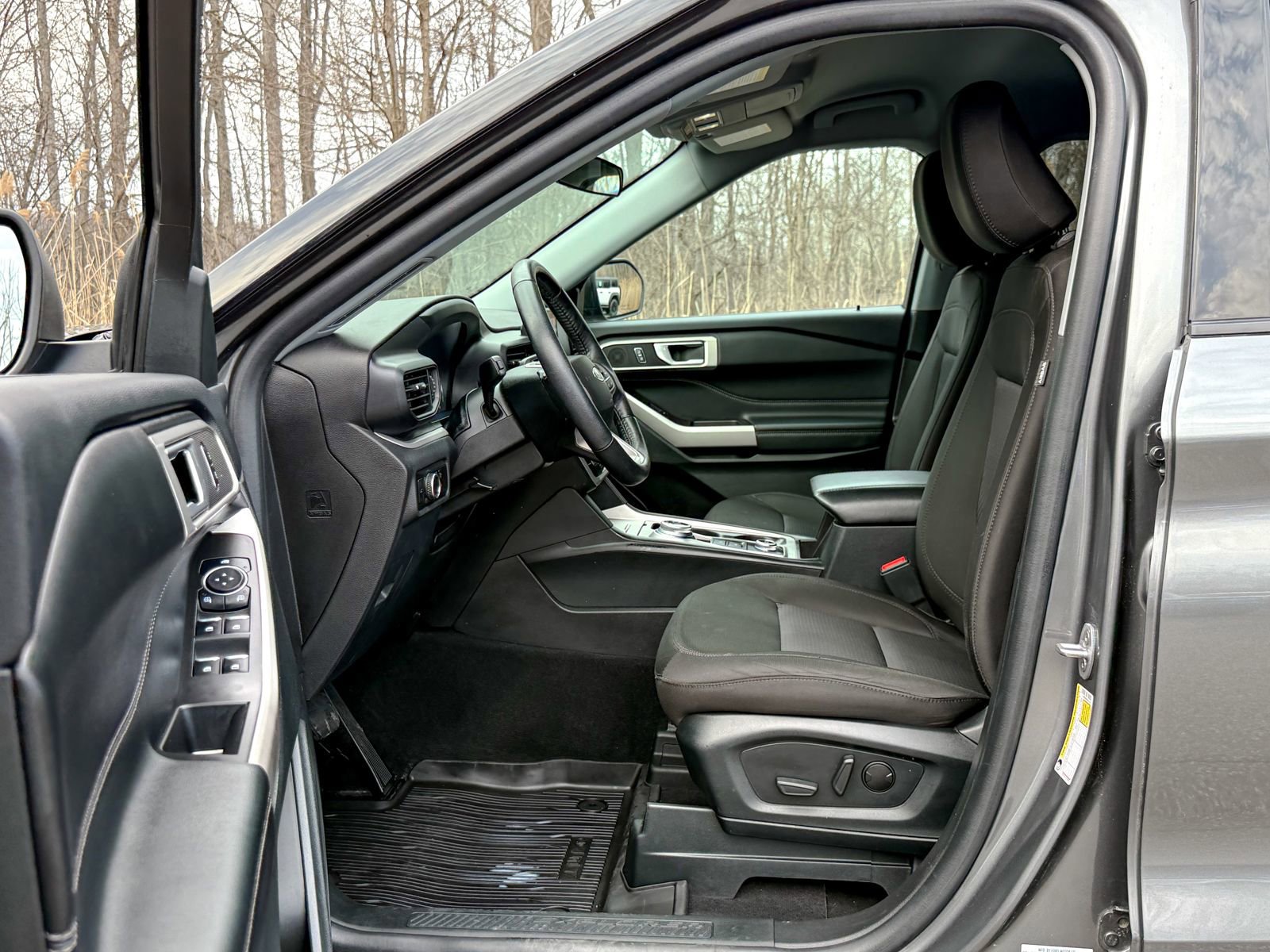 Certified 2023 Ford Explorer XLT image 18