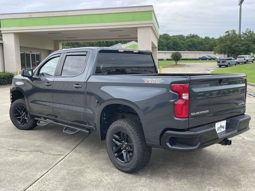 Used 2021 Chevrolet Silverado 1500 Custom Trail Boss AWD/4WD image 5