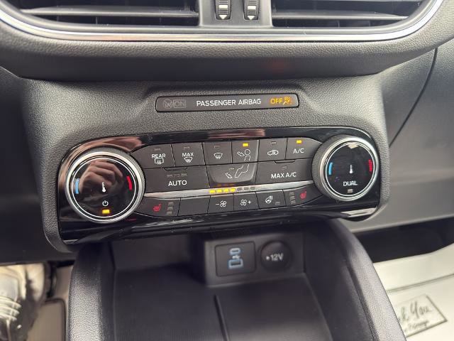 Certified 2022 Ford Escape Titanium image 29