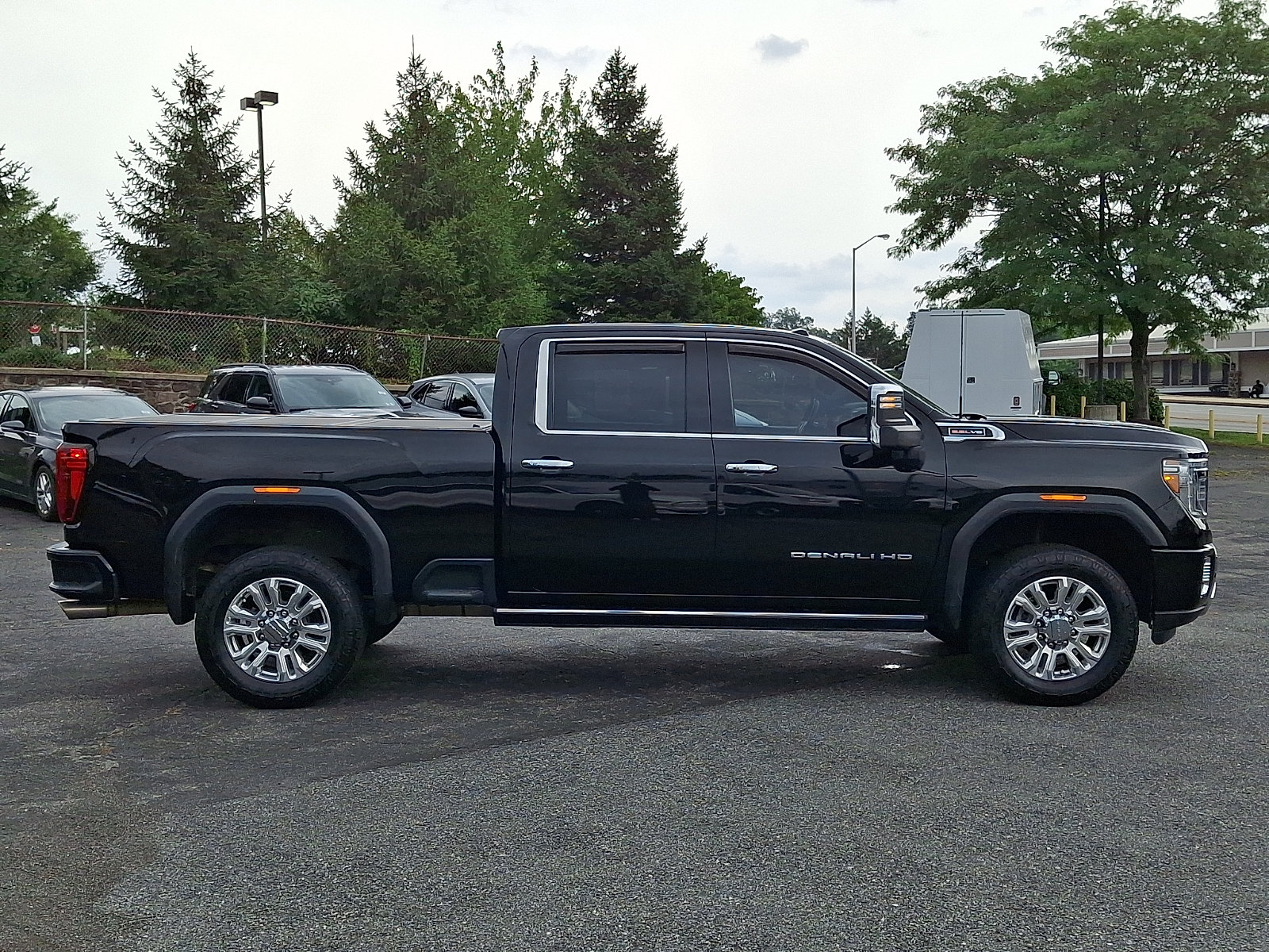 Used 2022 GMC Sierra 2500 Denali w/ Denali Ultimate Package AWD/4WD image 7
