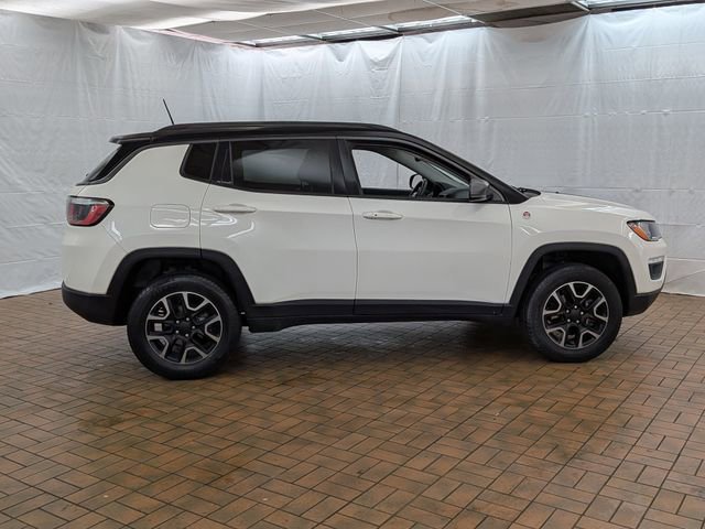 Used 2019 Jeep Compass Trailhawk AWD/4WD image 6