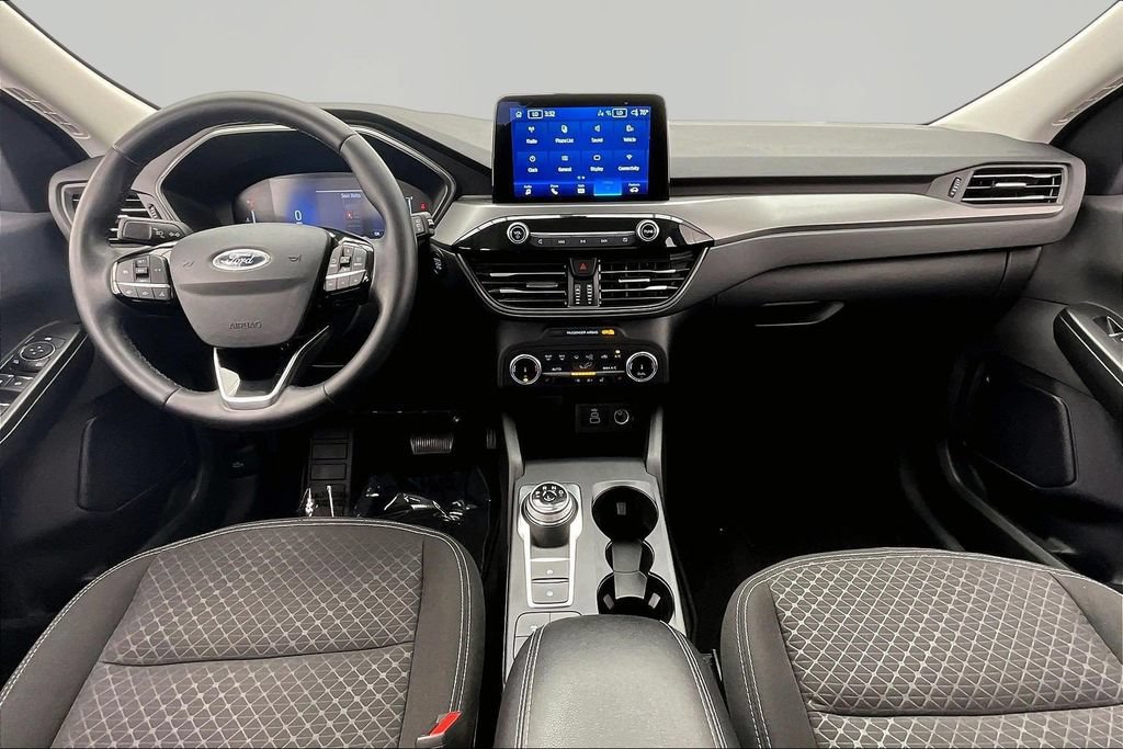 Certified 2024 Ford Escape Active w/ Cold Weather Package FWD image 16
