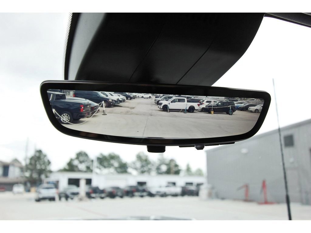 Used 2024 Chevrolet Silverado 2500 High Country w/ High Country Premium Package image 25